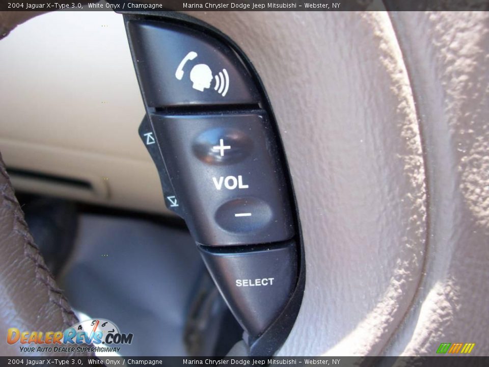 2004 Jaguar X-Type 3.0 White Onyx / Champagne Photo #5