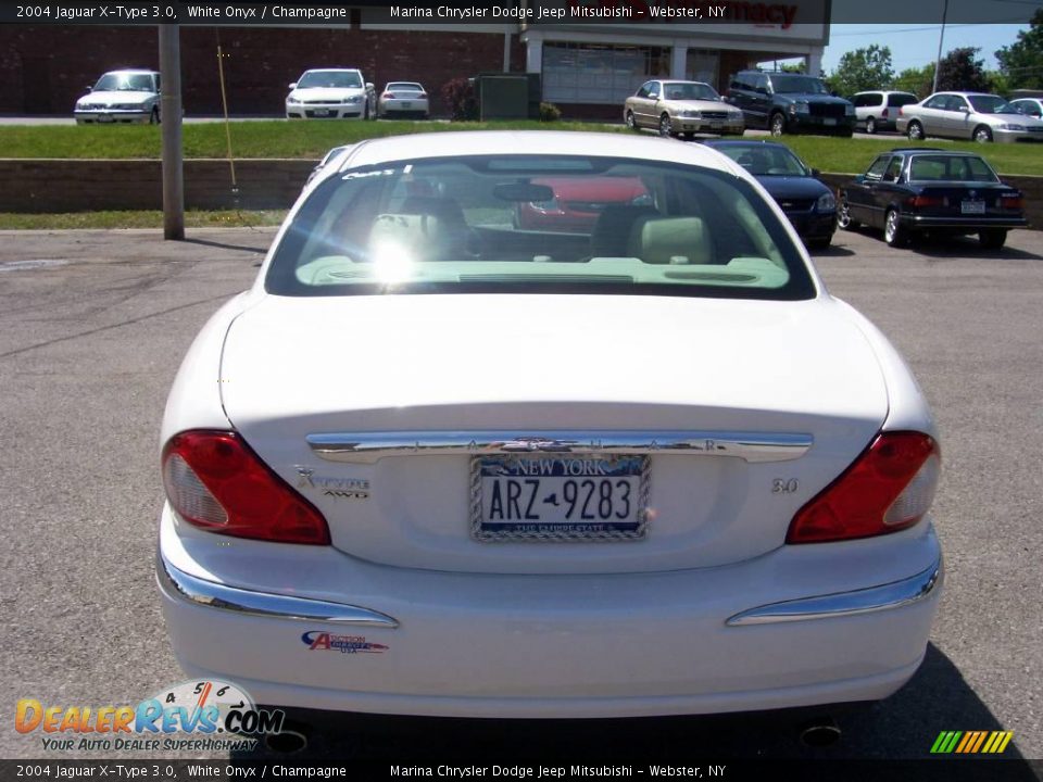 2004 Jaguar X-Type 3.0 White Onyx / Champagne Photo #9