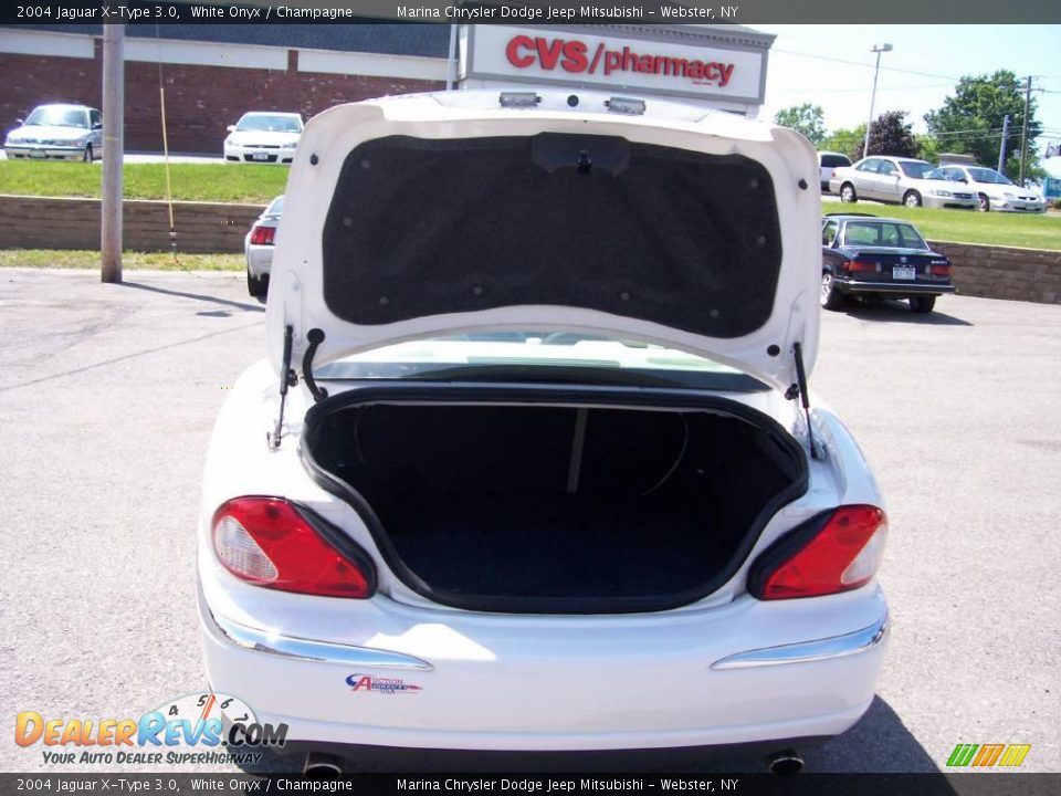 2004 Jaguar X-Type 3.0 White Onyx / Champagne Photo #19