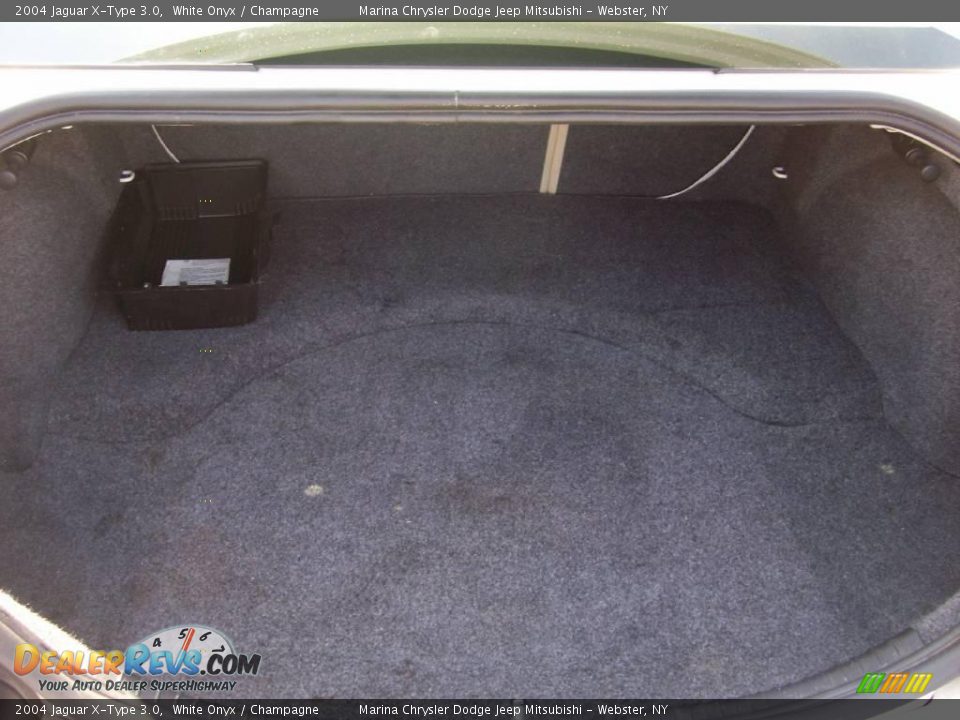 2004 Jaguar X-Type 3.0 White Onyx / Champagne Photo #20
