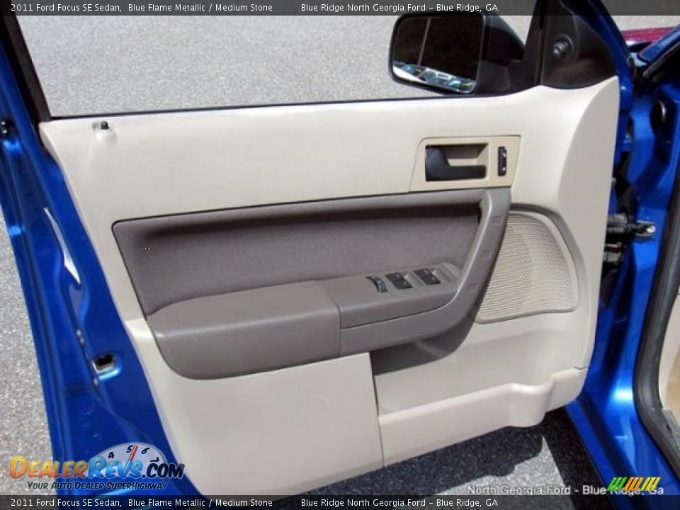 2011 Ford Focus SE Sedan Blue Flame Metallic / Medium Stone Photo #24
