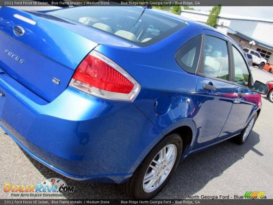 2011 Ford Focus SE Sedan Blue Flame Metallic / Medium Stone Photo #31