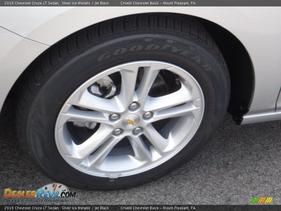 2016 Chevrolet Cruze LT Sedan Silver Ice Metallic / Jet Black Photo #3
