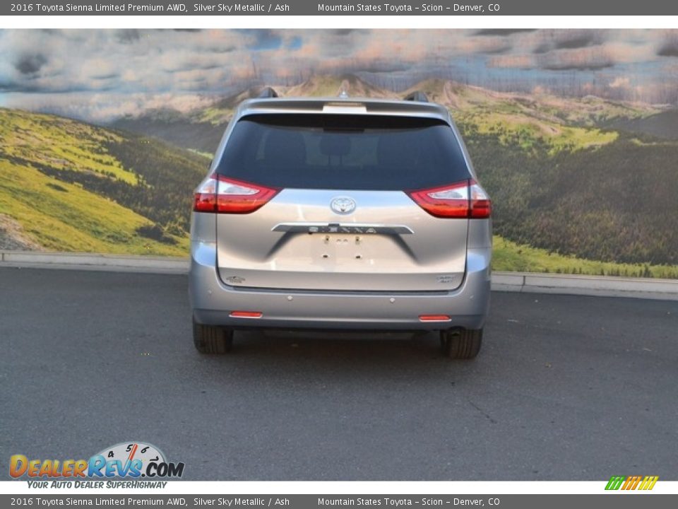 2016 Toyota Sienna Limited Premium AWD Silver Sky Metallic / Ash Photo #4