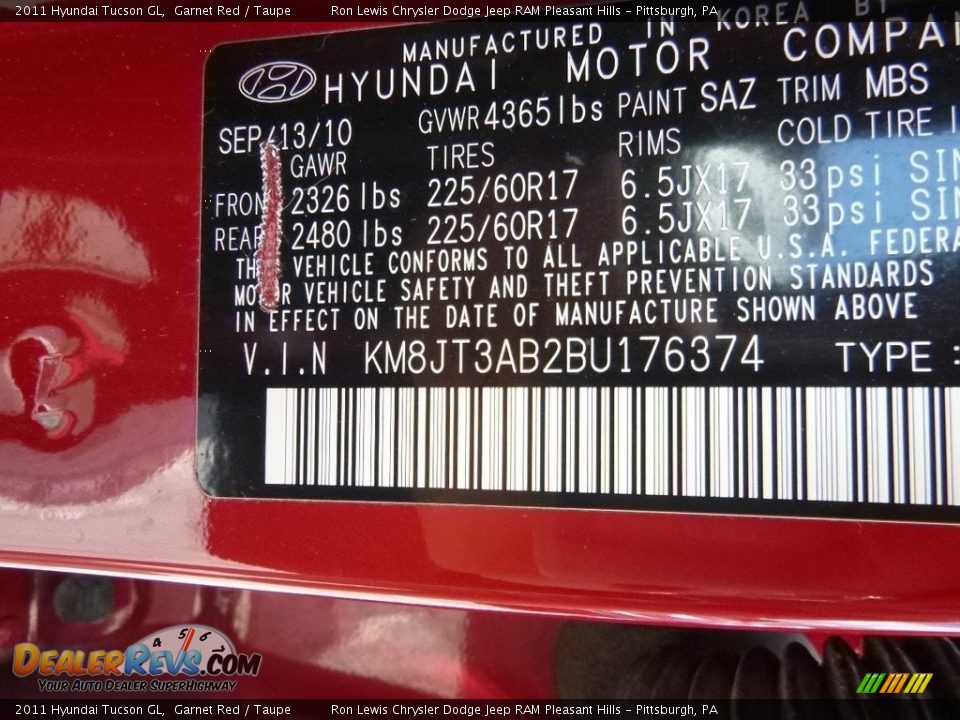 2011 Hyundai Tucson GL Garnet Red / Taupe Photo #16