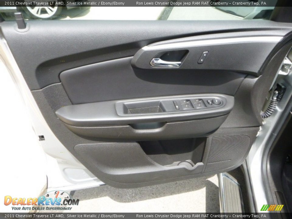 2011 Chevrolet Traverse LT AWD Silver Ice Metallic / Ebony/Ebony Photo #15