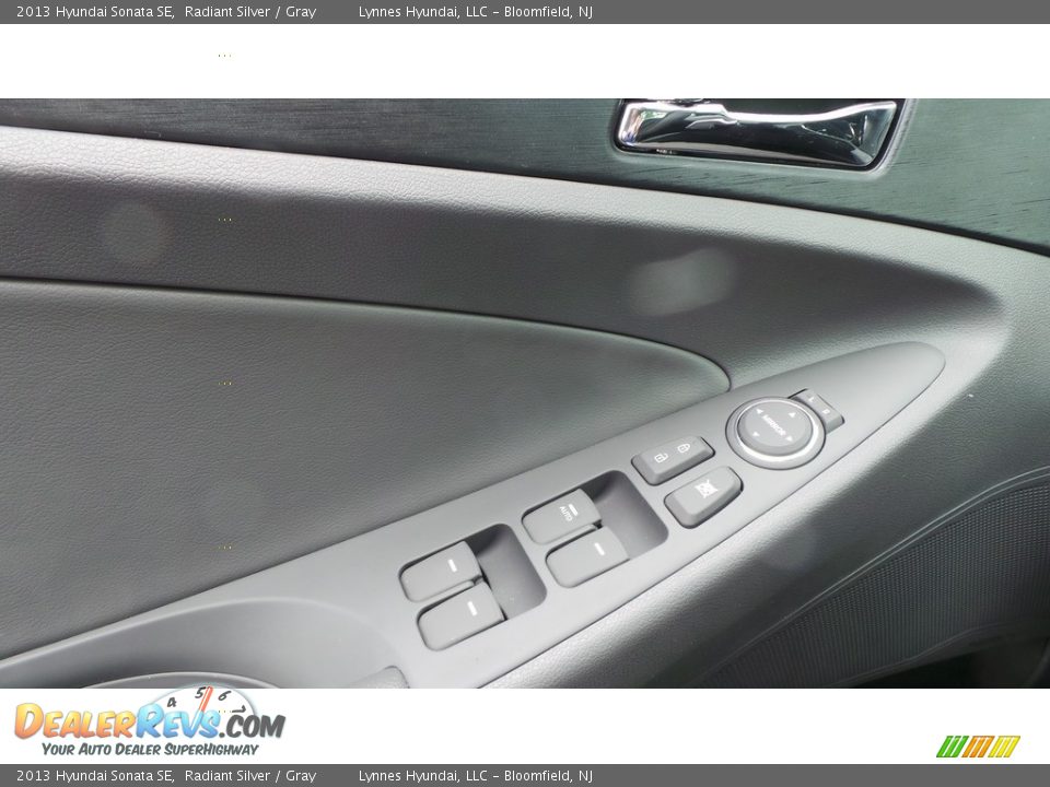 2013 Hyundai Sonata SE Radiant Silver / Gray Photo #14