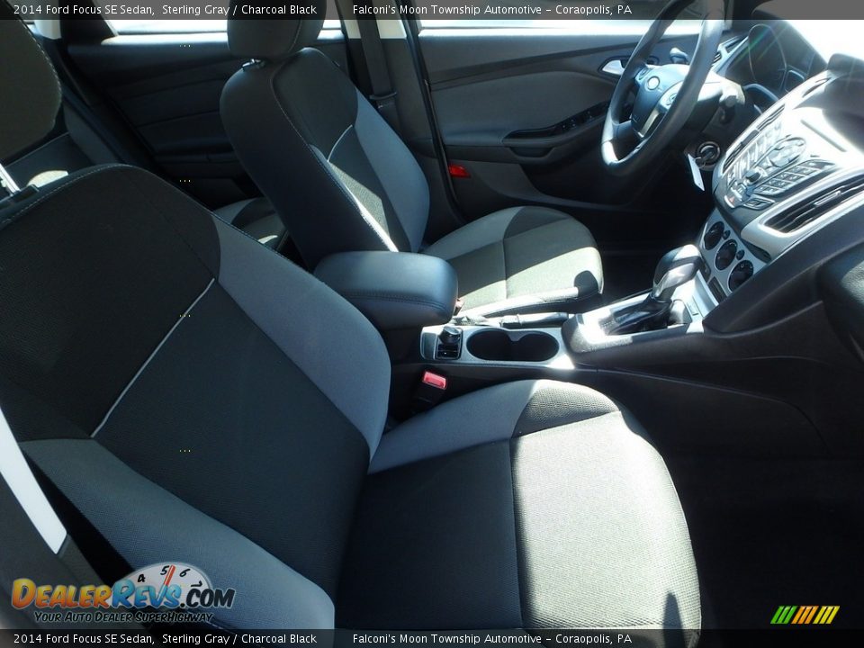 2014 Ford Focus SE Sedan Sterling Gray / Charcoal Black Photo #10