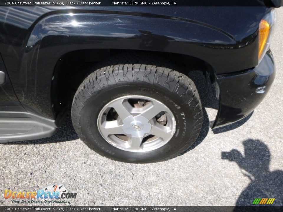 2004 Chevrolet TrailBlazer LS 4x4 Black / Dark Pewter Photo #3