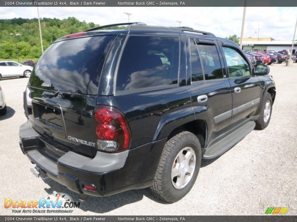 2004 Chevrolet TrailBlazer LS 4x4 Black / Dark Pewter Photo #10