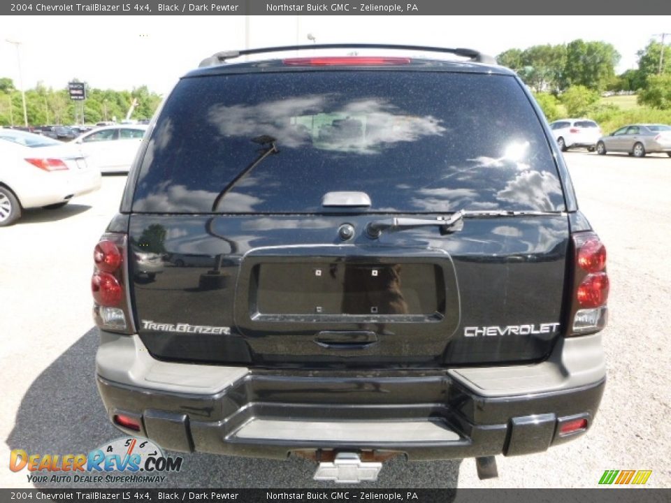 2004 Chevrolet TrailBlazer LS 4x4 Black / Dark Pewter Photo #11