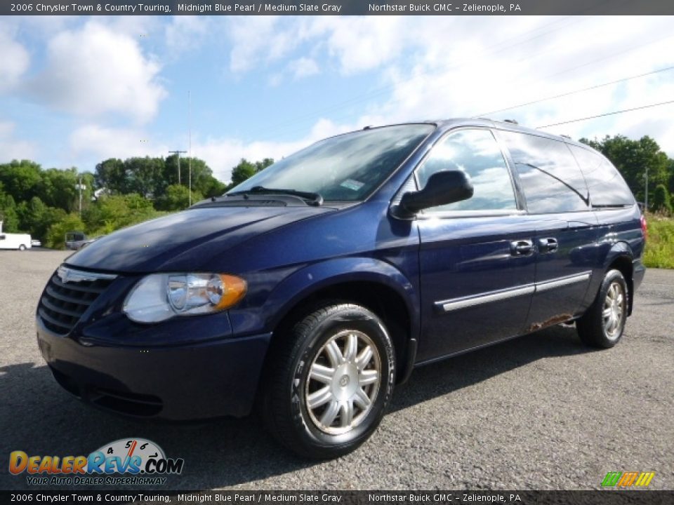 2006 Chrysler Town & Country Touring Midnight Blue Pearl / Medium Slate Gray Photo #2