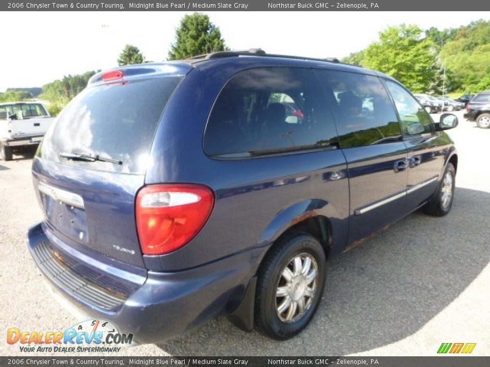 2006 Chrysler Town & Country Touring Midnight Blue Pearl / Medium Slate Gray Photo #7
