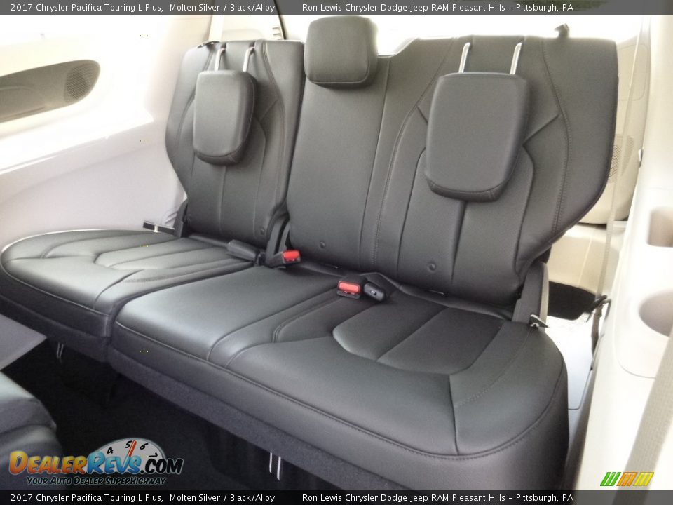 2017 Chrysler Pacifica Touring L Plus Molten Silver / Black/Alloy Photo #9