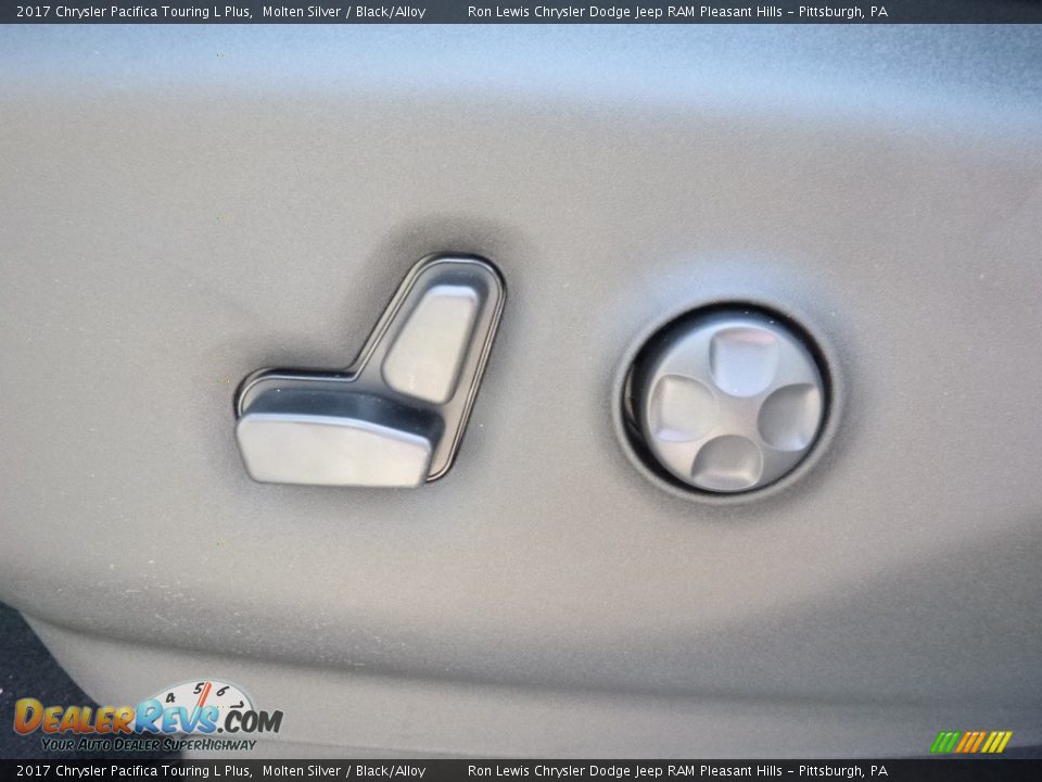 2017 Chrysler Pacifica Touring L Plus Molten Silver / Black/Alloy Photo #15
