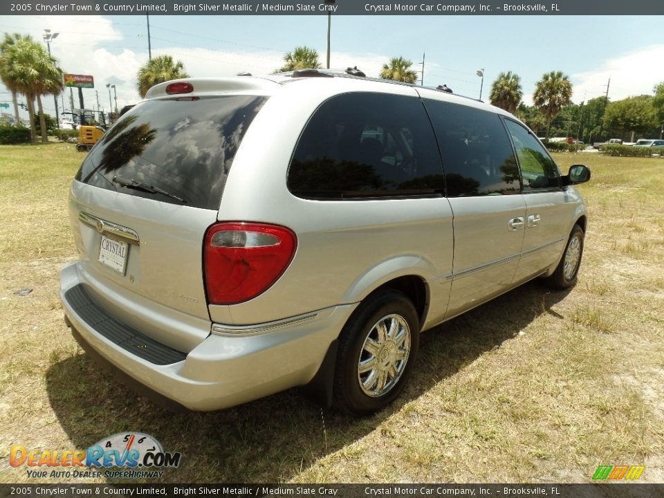 2005 Chrysler Town & Country Limited Bright Silver Metallic / Medium Slate Gray Photo #10