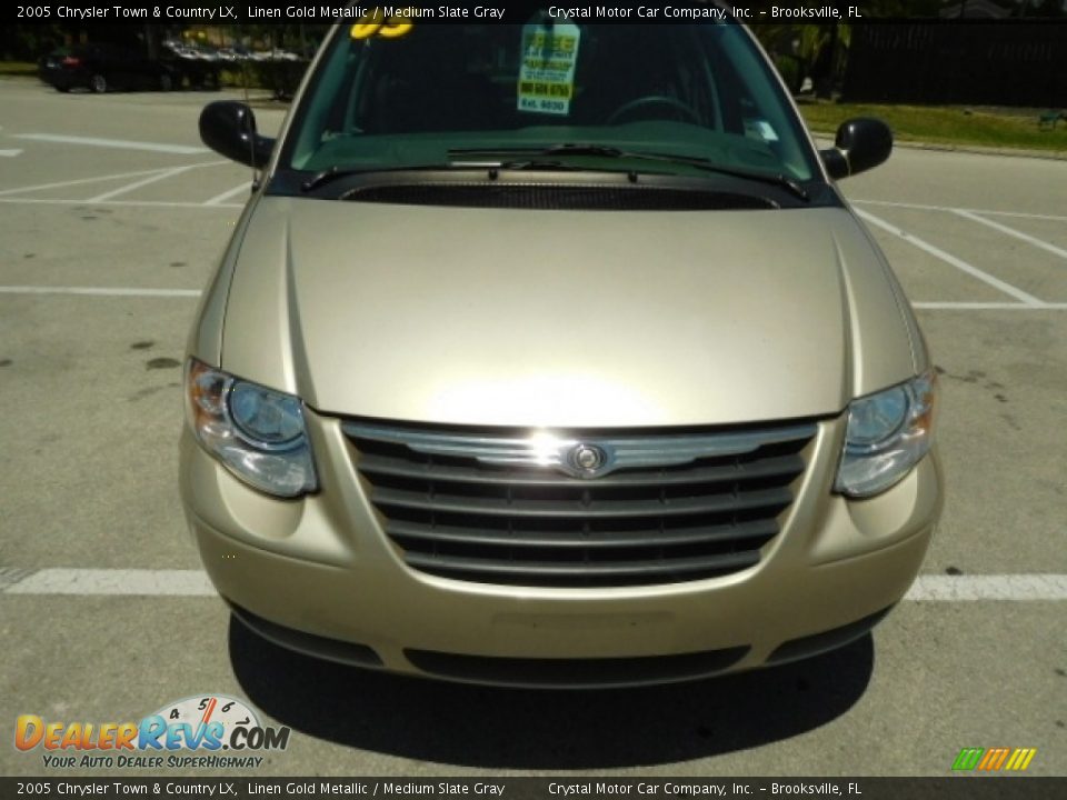 2005 Chrysler Town & Country LX Linen Gold Metallic / Medium Slate Gray Photo #14