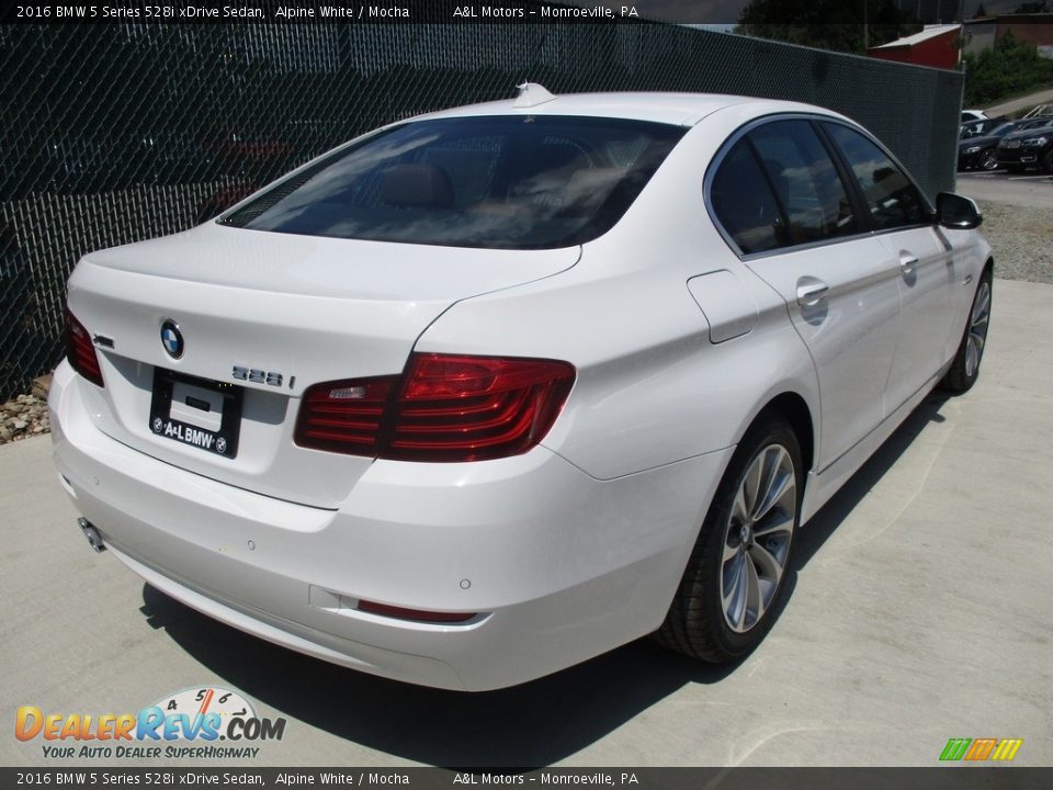 2016 BMW 5 Series 528i xDrive Sedan Alpine White / Mocha Photo #4