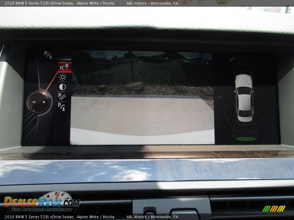 2016 BMW 5 Series 528i xDrive Sedan Alpine White / Mocha Photo #18