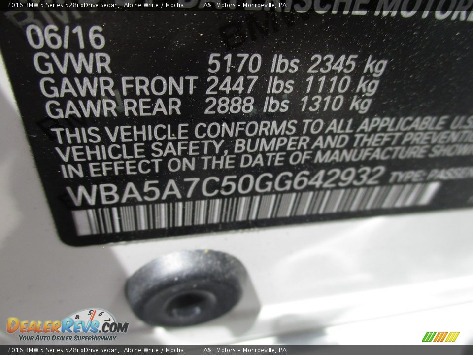 2016 BMW 5 Series 528i xDrive Sedan Alpine White / Mocha Photo #19