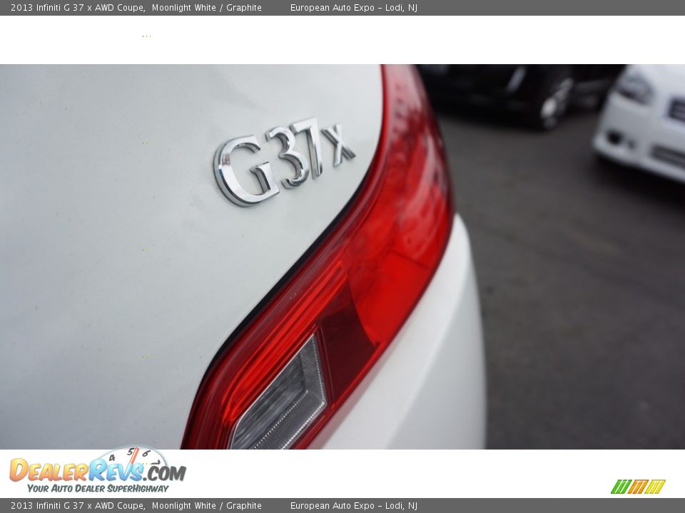 2013 Infiniti G 37 x AWD Coupe Moonlight White / Graphite Photo #33