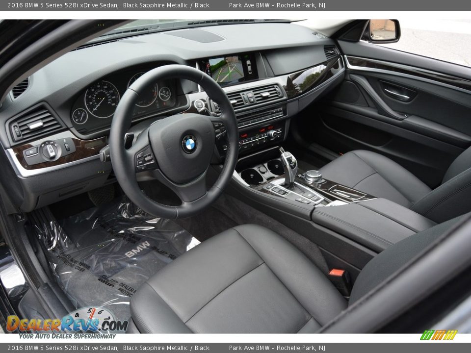 2016 BMW 5 Series 528i xDrive Sedan Black Sapphire Metallic / Black Photo #9
