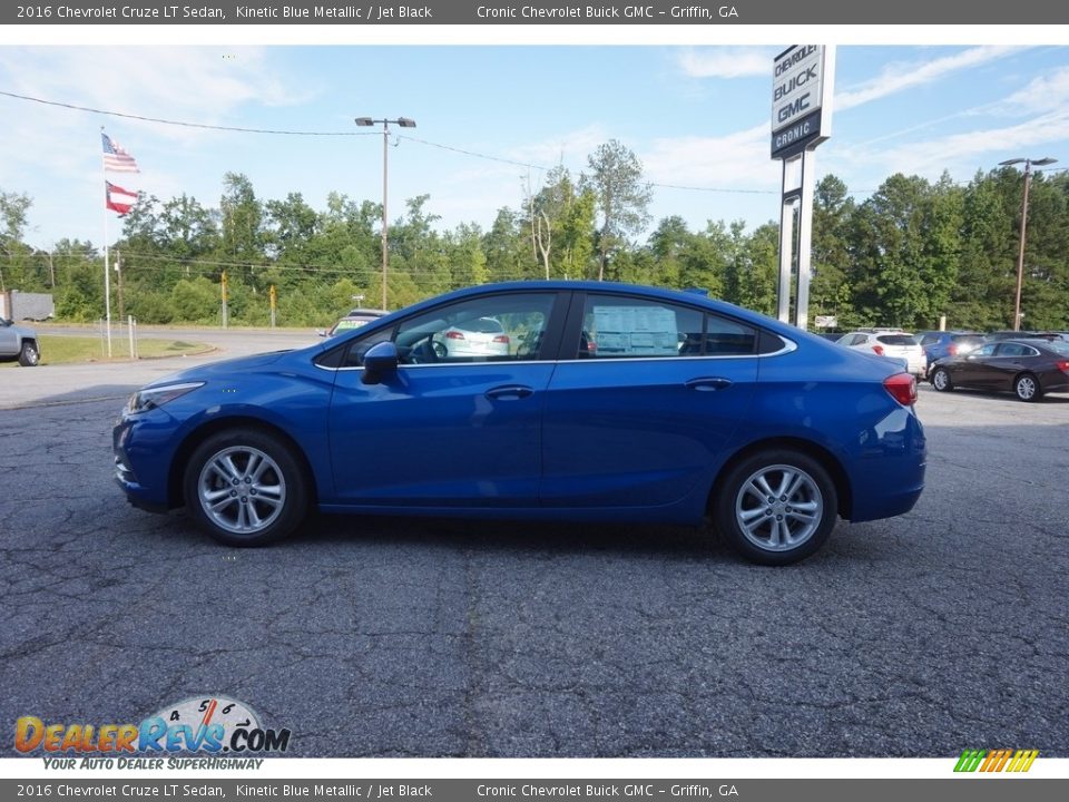 2016 Chevrolet Cruze LT Sedan Kinetic Blue Metallic / Jet Black Photo #4