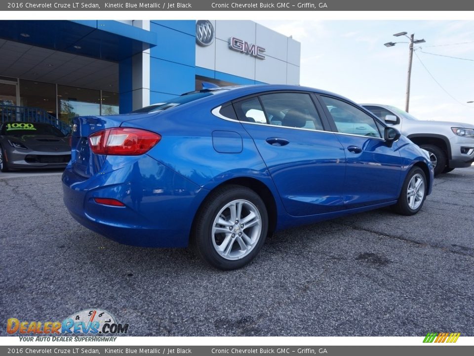 2016 Chevrolet Cruze LT Sedan Kinetic Blue Metallic / Jet Black Photo #7