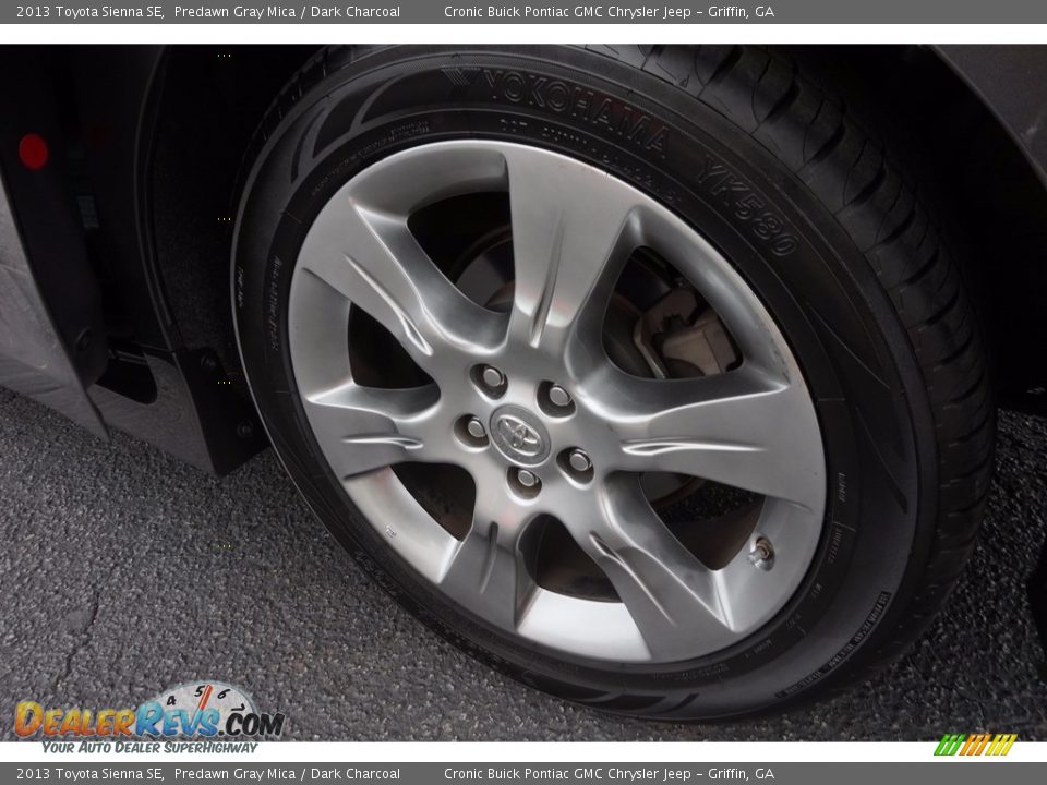 2013 Toyota Sienna SE Predawn Gray Mica / Dark Charcoal Photo #15