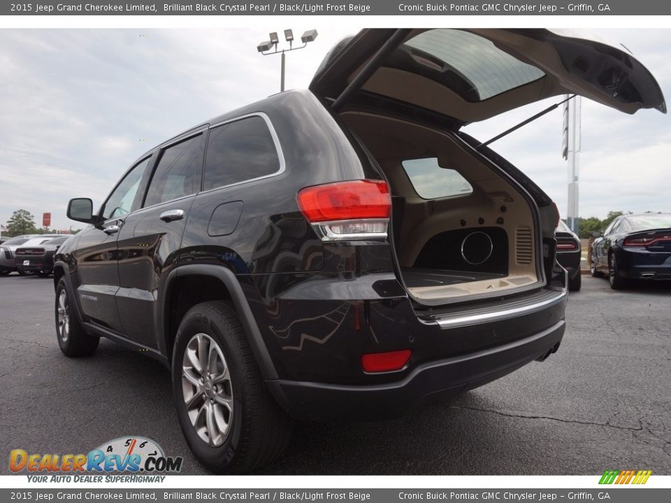 2015 Jeep Grand Cherokee Limited Brilliant Black Crystal Pearl / Black/Light Frost Beige Photo #16