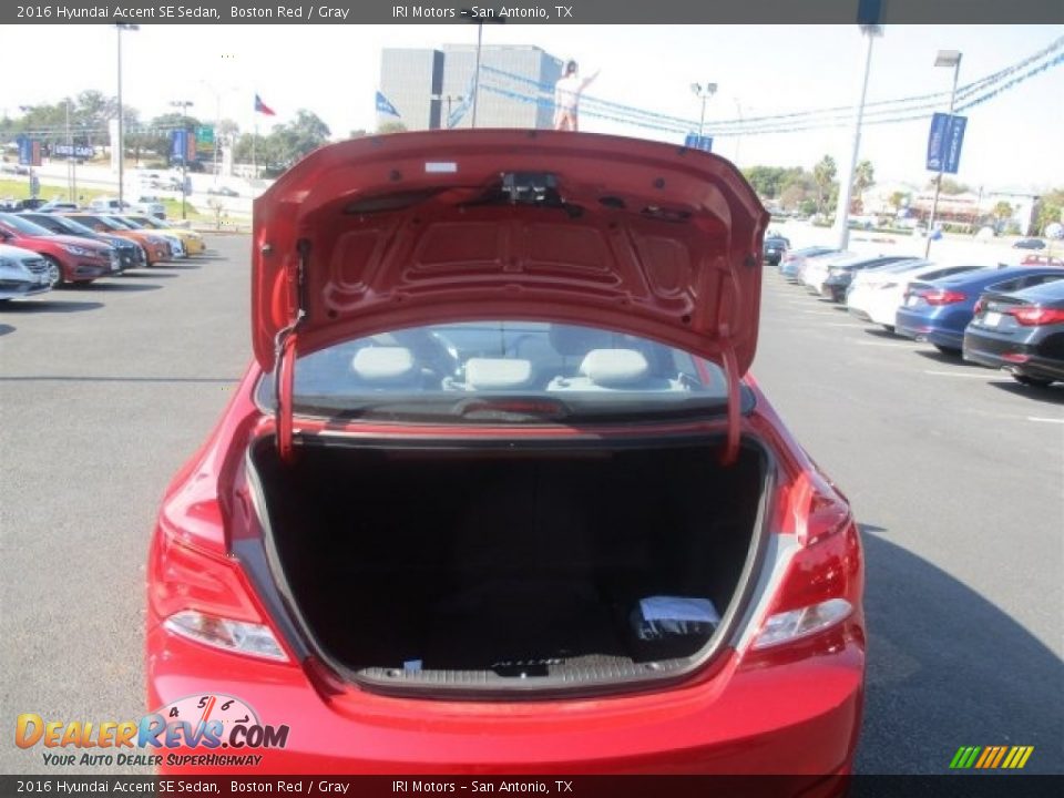 2016 Hyundai Accent SE Sedan Boston Red / Gray Photo #9