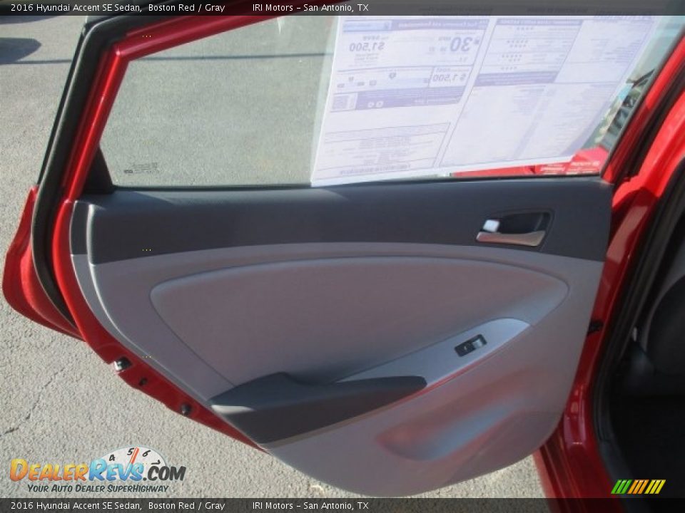 2016 Hyundai Accent SE Sedan Boston Red / Gray Photo #10