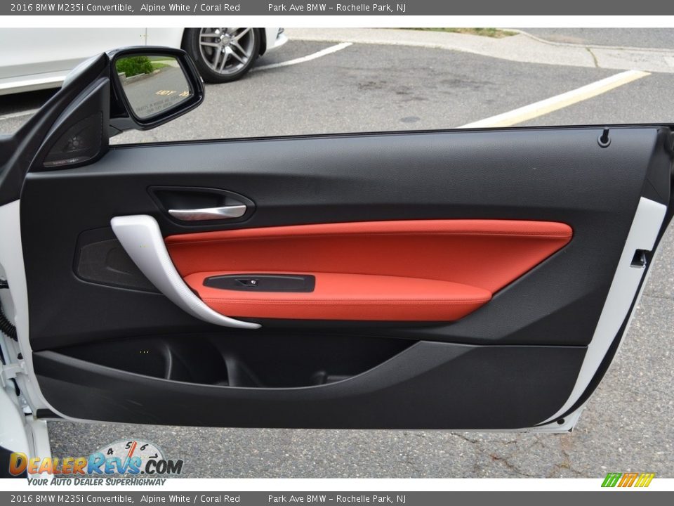 Door Panel of 2016 BMW M235i Convertible Photo #24