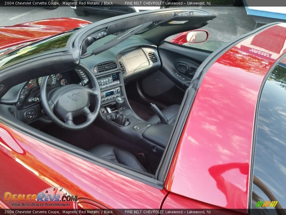 2004 Chevrolet Corvette Coupe Magnetic Red Metallic / Black Photo #29