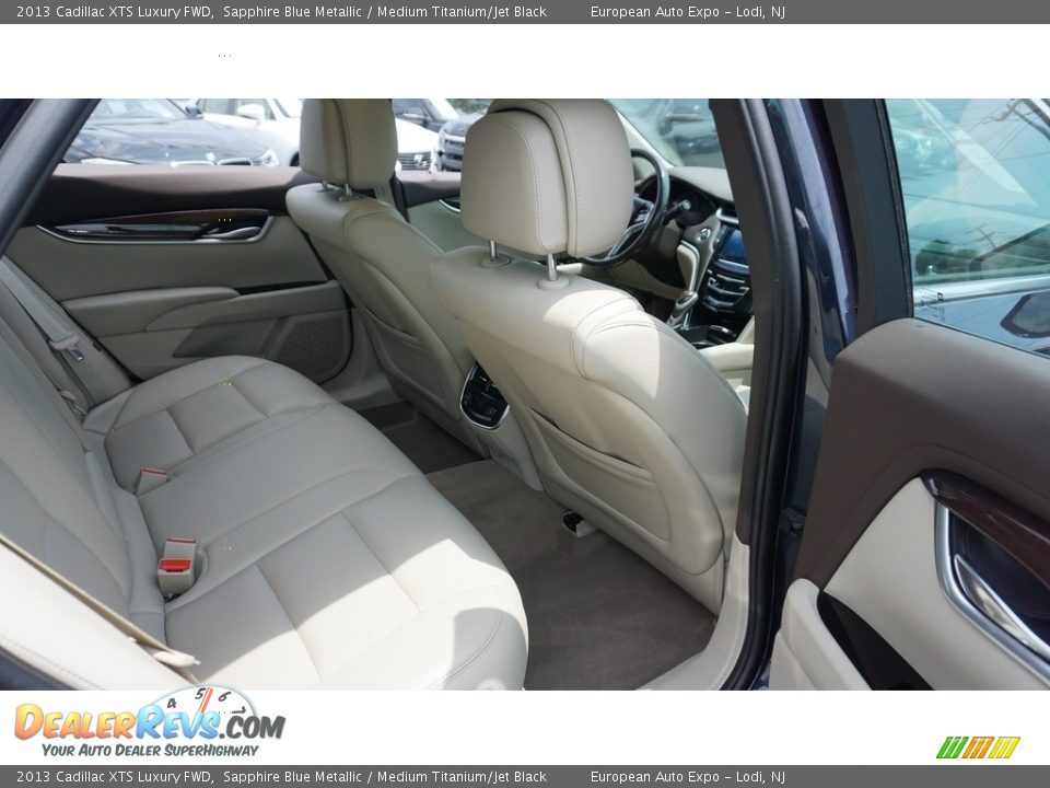 2013 Cadillac XTS Luxury FWD Sapphire Blue Metallic / Medium Titanium/Jet Black Photo #9