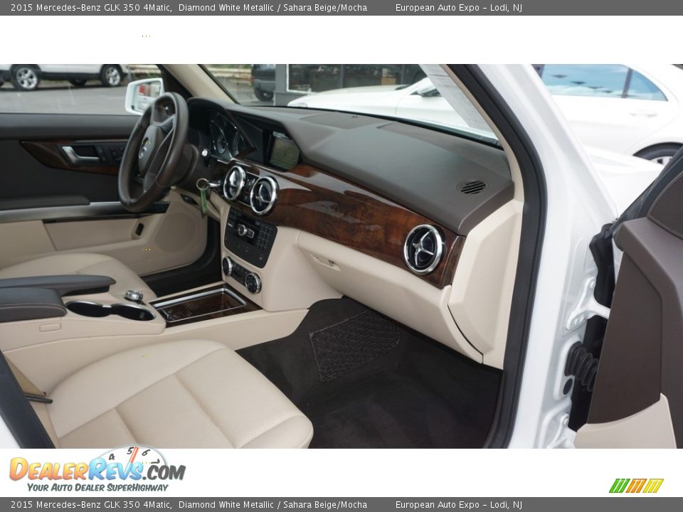 2015 Mercedes-Benz GLK 350 4Matic Diamond White Metallic / Sahara Beige/Mocha Photo #11