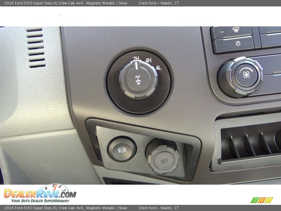 2016 Ford F350 Super Duty XL Crew Cab 4x4 Magnetic Metallic / Steel Photo #17