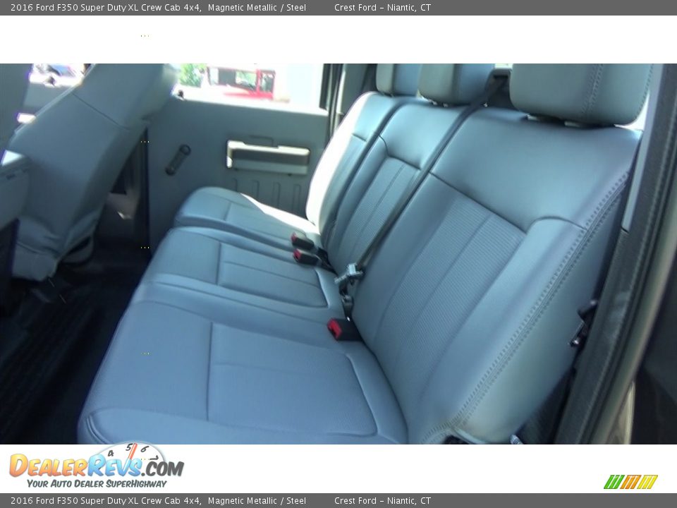 2016 Ford F350 Super Duty XL Crew Cab 4x4 Magnetic Metallic / Steel Photo #18