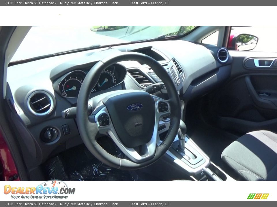 2016 Ford Fiesta SE Hatchback Ruby Red Metallic / Charcoal Black Photo #11