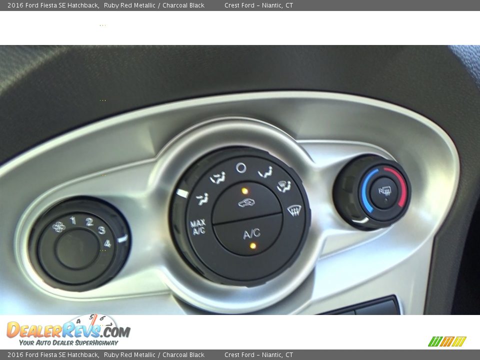 2016 Ford Fiesta SE Hatchback Ruby Red Metallic / Charcoal Black Photo #17