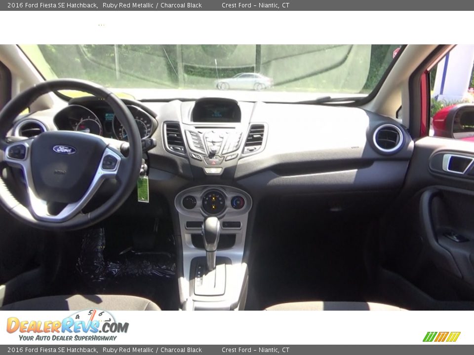 2016 Ford Fiesta SE Hatchback Ruby Red Metallic / Charcoal Black Photo #20