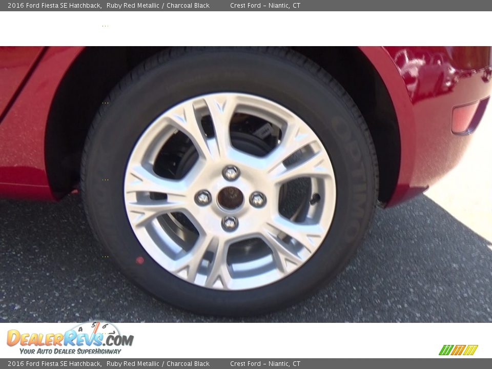 2016 Ford Fiesta SE Hatchback Ruby Red Metallic / Charcoal Black Photo #21