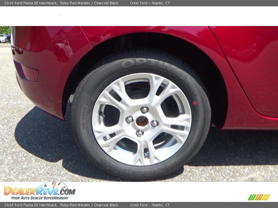 2016 Ford Fiesta SE Hatchback Ruby Red Metallic / Charcoal Black Photo #23