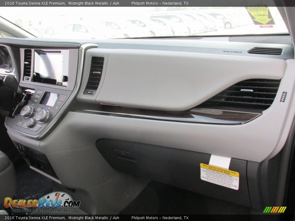 2016 Toyota Sienna XLE Premium Midnight Black Metallic / Ash Photo #17