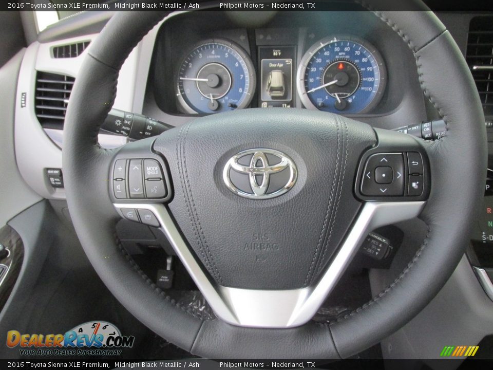 2016 Toyota Sienna XLE Premium Midnight Black Metallic / Ash Photo #32