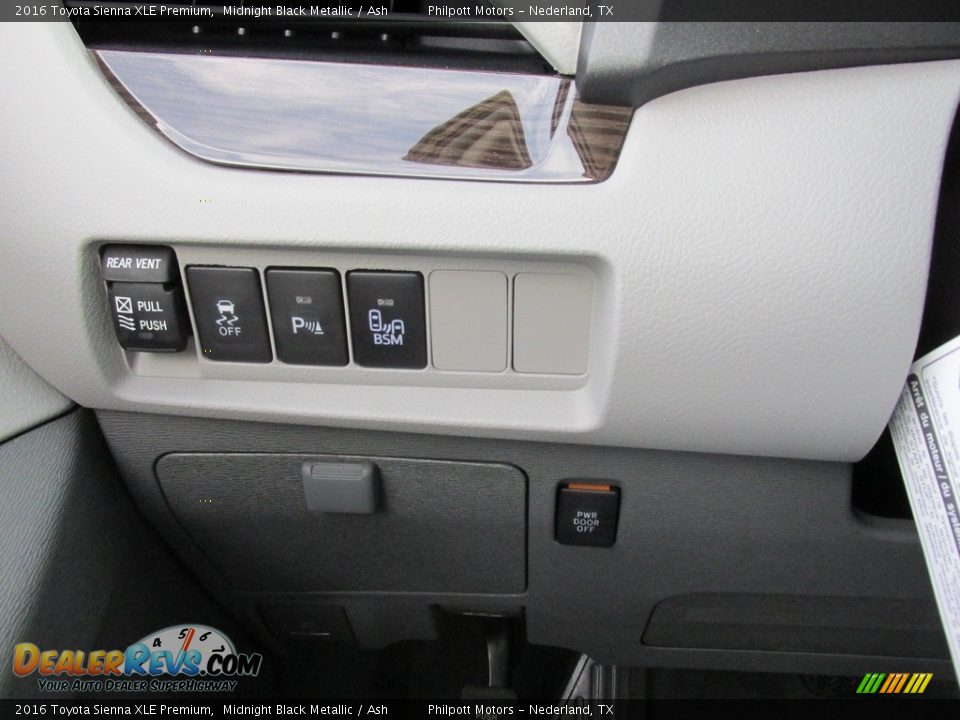 2016 Toyota Sienna XLE Premium Midnight Black Metallic / Ash Photo #34