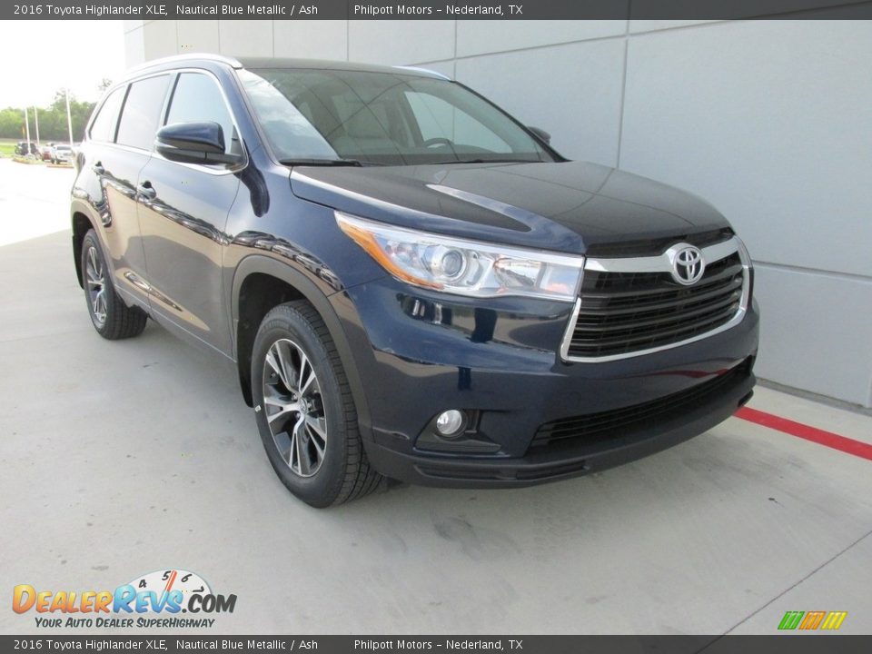 2016 Toyota Highlander XLE Nautical Blue Metallic / Ash Photo #1
