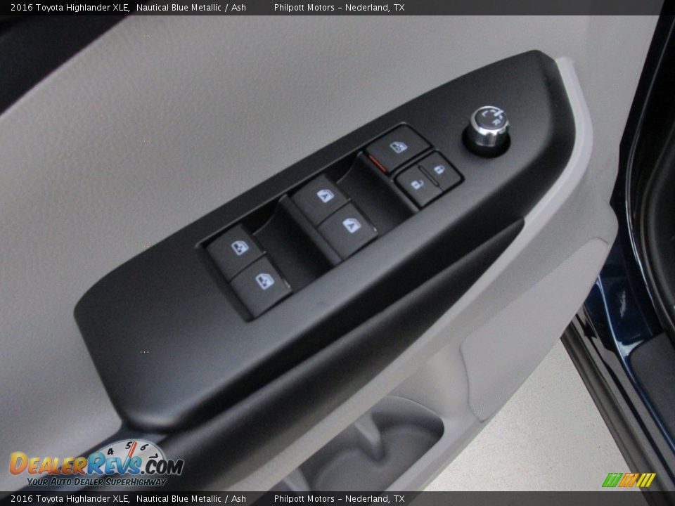 2016 Toyota Highlander XLE Nautical Blue Metallic / Ash Photo #21