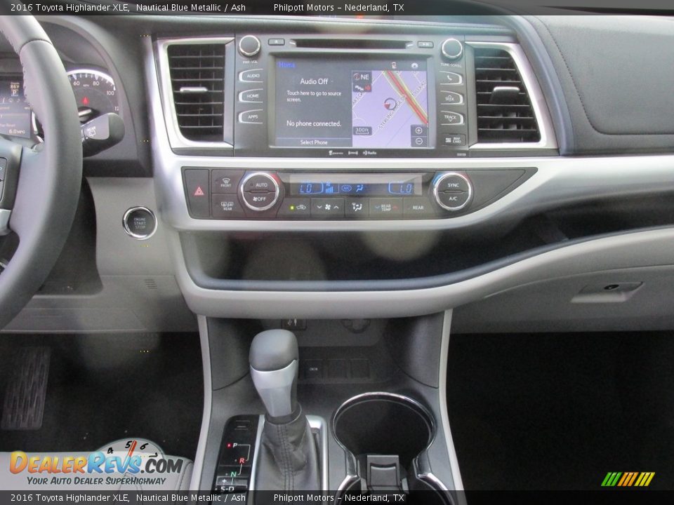 2016 Toyota Highlander XLE Nautical Blue Metallic / Ash Photo #26