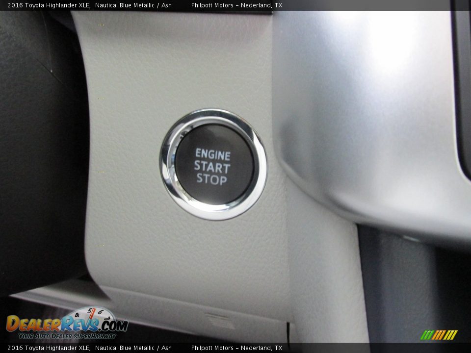 2016 Toyota Highlander XLE Nautical Blue Metallic / Ash Photo #31